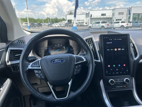 Certified 2024 Ford Edge SEL AWD/4WD image 13
