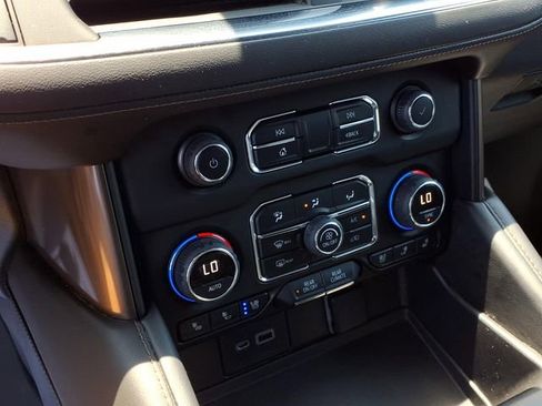 Used 2022 Chevrolet Tahoe High Country AWD/4WD image 6