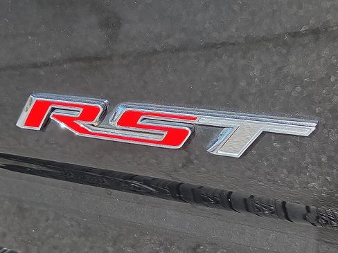Used 2023 Chevrolet Silverado 1500 RST image 9