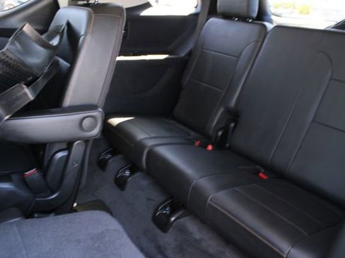 Used 2020 Chevrolet Traverse Premier w/ Redline Edition image 43