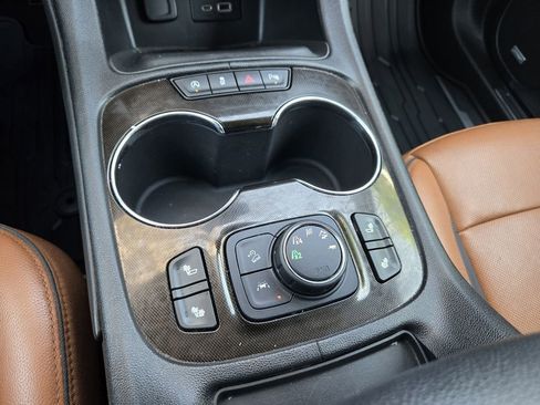 Used 2020 GMC Acadia AT4 w/ Driver Alert Package II image 18