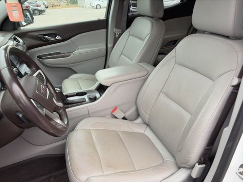 Used 2019 GMC Acadia SLT image 23
