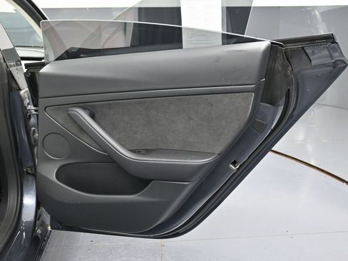 Used 2023 Tesla Model 3 Performance image 41