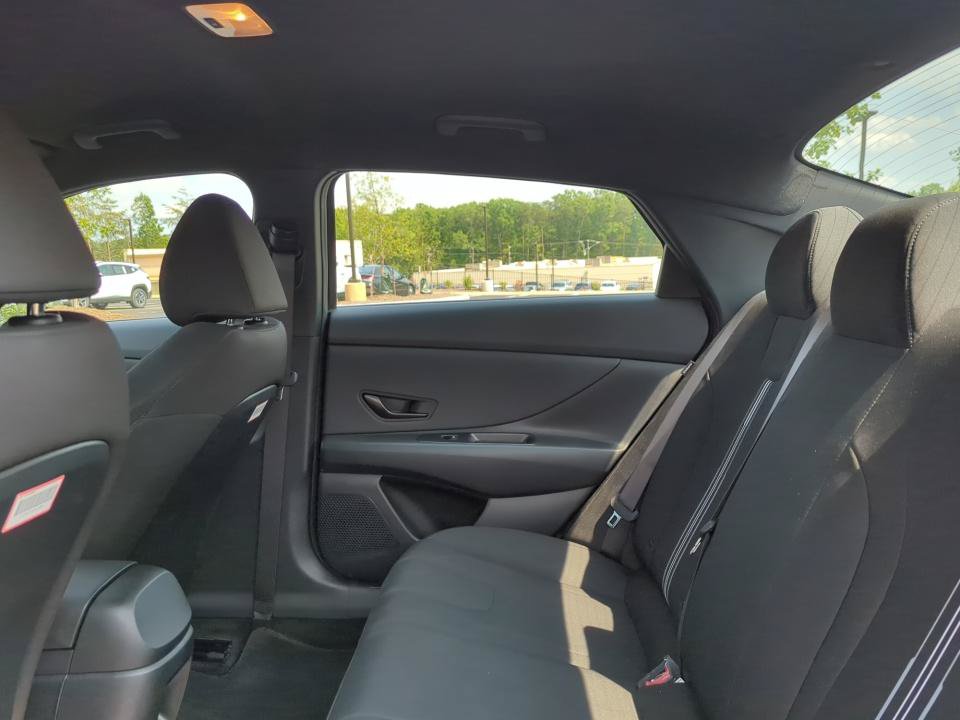 Certified 2025 Hyundai Elantra Sport FWD image 35