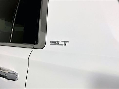 Used 2019 GMC Yukon XL SLT w/ Open Road Package RWD image 22