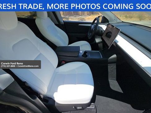 Used 2023 Tesla Model Y Performance AWD/4WD image 9
