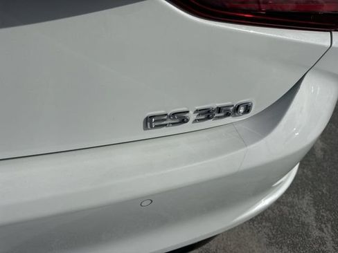 Used 2025 Lexus ES 350 F Sport w/ Accessory Package (Z2) FWD image 25