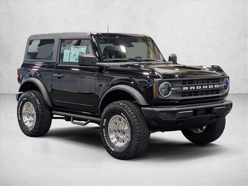 New 2025 Ford Bronco 2-Door image 7