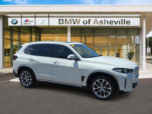 Certified 2024 BMW X5 xDrive40i AWD/4WD image 1