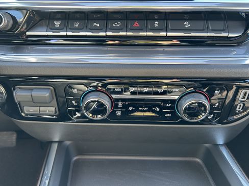 Used 2024 Chevrolet Silverado 3500 High Country w/ High Country Premium Package AWD/4WD image 17