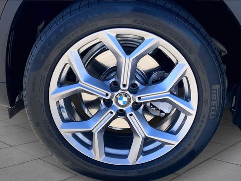 Used 2023 BMW X4 xDrive30i image 10