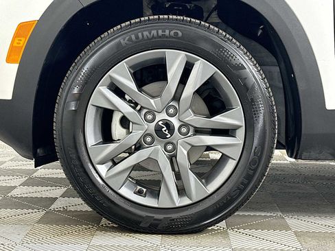 Used 2023 Kia Seltos S image 28