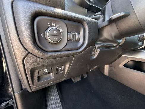 Used 2025 RAM 1500 Big Horn AWD/4WD image 15