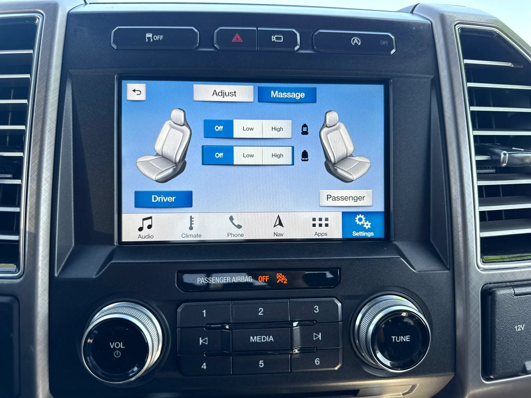 Used 2018 Ford F150 Limited AWD/4WD image 32