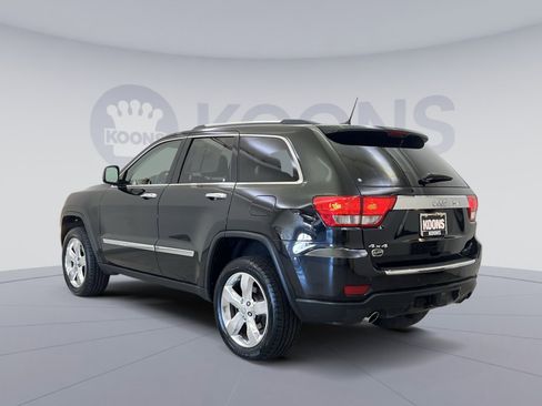 Used 2013 Jeep Grand Cherokee Overland Summit image 4
