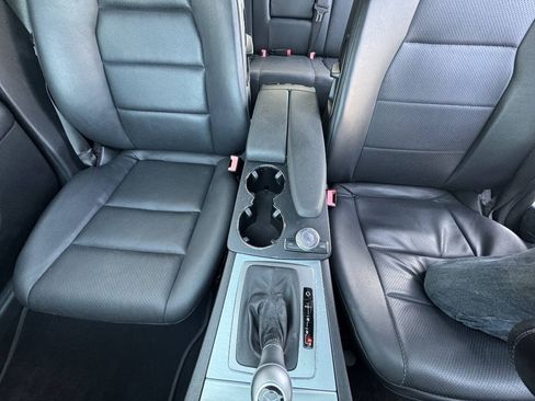 Used 2009 Mercedes-Benz C 300 Sedan image 30