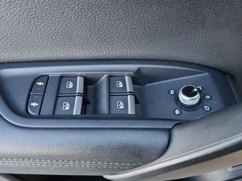 Used 2020 Audi Q5 2.0T Premium Plus w/ Premium Plus Package image 11