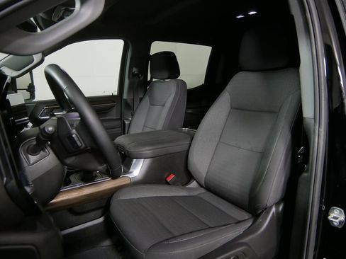 Used 2023 Chevrolet Silverado 1500 RST w/ Max Trailering Package image 9