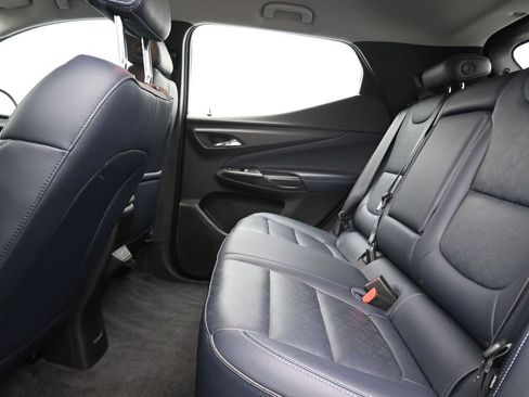 Used 2023 Chevrolet Bolt EUV Premier image 33