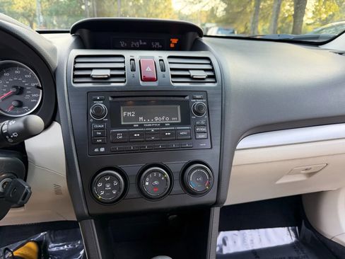 Used 2014 Subaru Crosstrek 2.0i Premium w/ Moonroof Package image 18