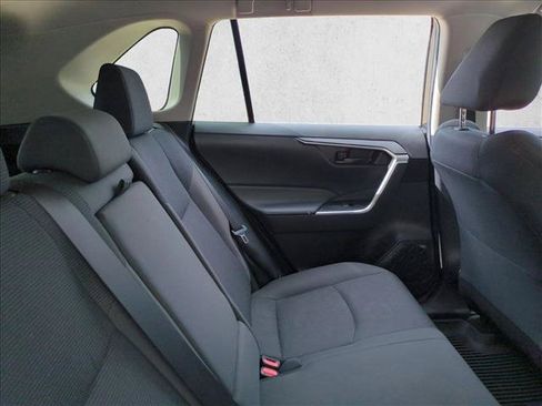 Certified 2022 Toyota RAV4 LE FWD image 19