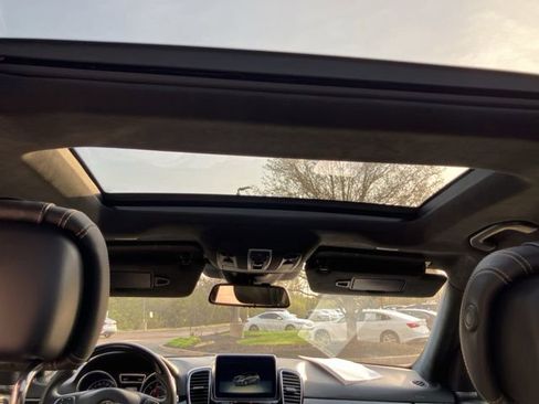 Used 2016 Mercedes-Benz GLE 63 AMG 4MATIC image 27