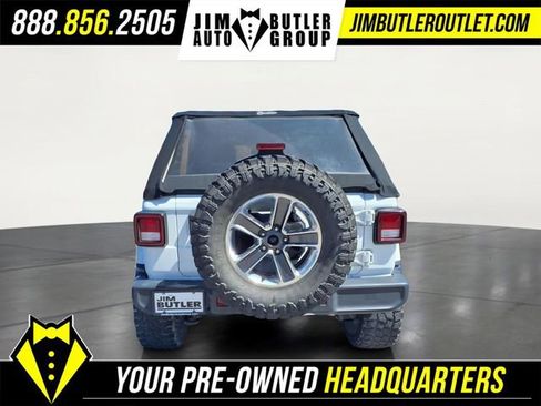 Used 2018 Jeep Wrangler Unlimited Sahara AWD/4WD image 24