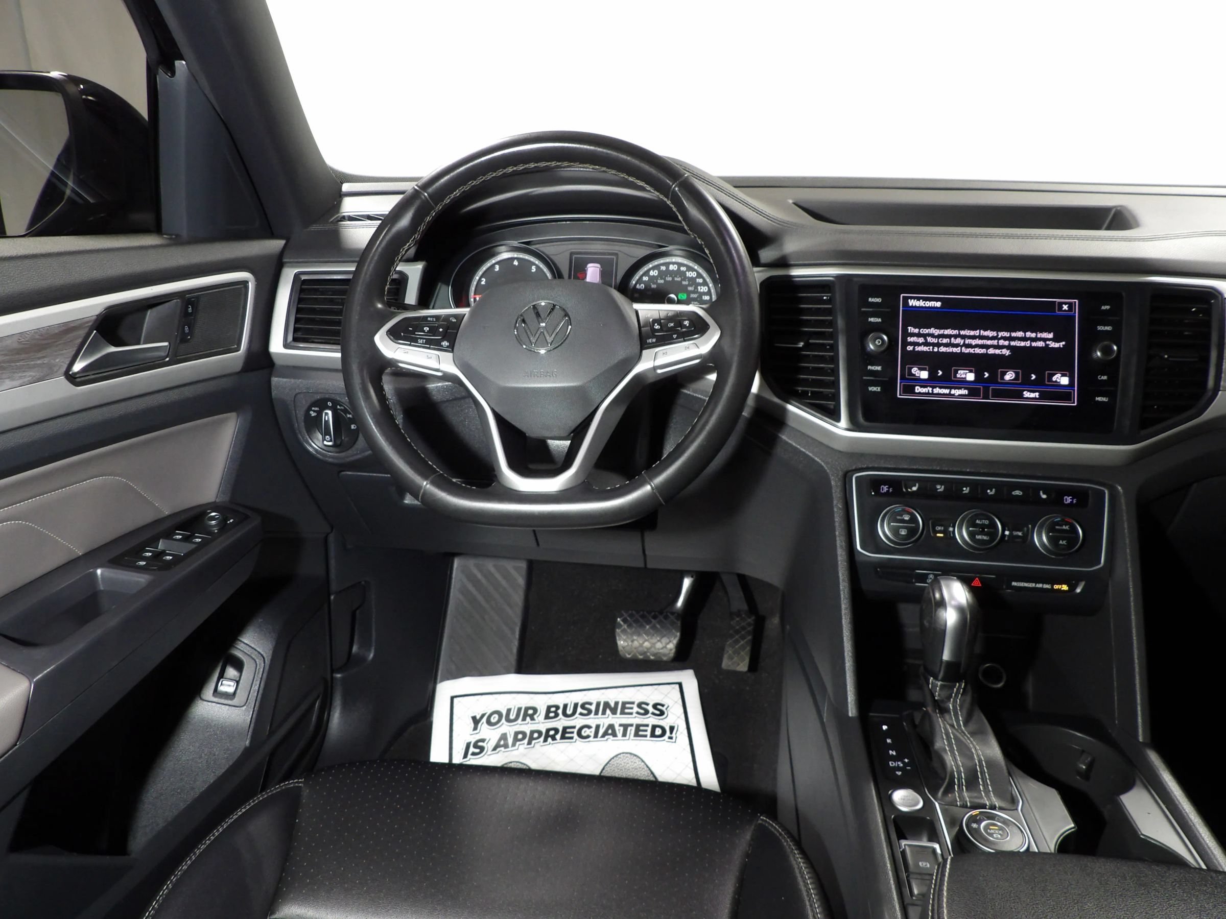 Used 2021 Volkswagen Atlas Cross Sport SE w/ Panoramic Sunroof Package AWD/4WD image 15
