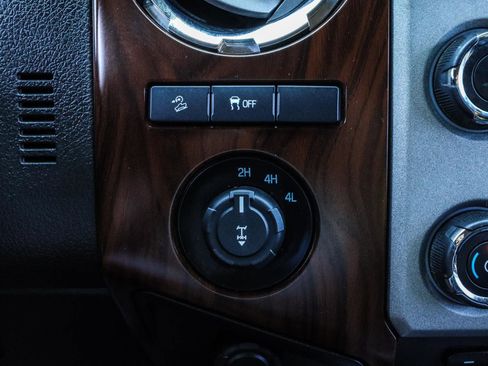 Used 2013 Ford F250 Lariat w/ Lariat Interior Pkg AWD/4WD image 12