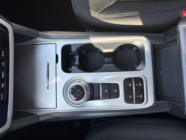 Used 2024 Ford Explorer XLT RWD image 18