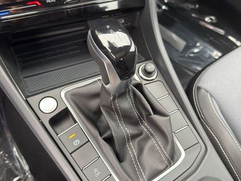 New 2026 Volkswagen Jetta SE FWD image 22
