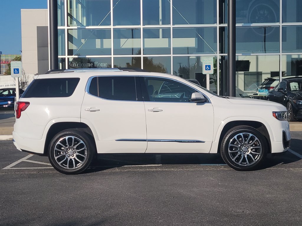 Used 2023 GMC Acadia Denali FWD image 2