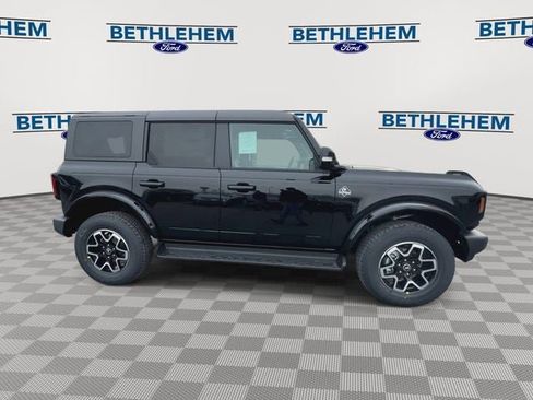 New 2025 Ford Bronco Outer Banks image 9