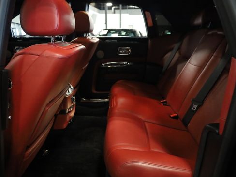 Used 2017 Rolls-Royce Ghost image 39