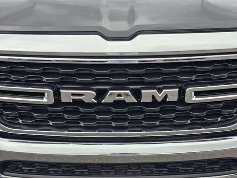 Used 2022 RAM 1500 Big Horn RWD image 3