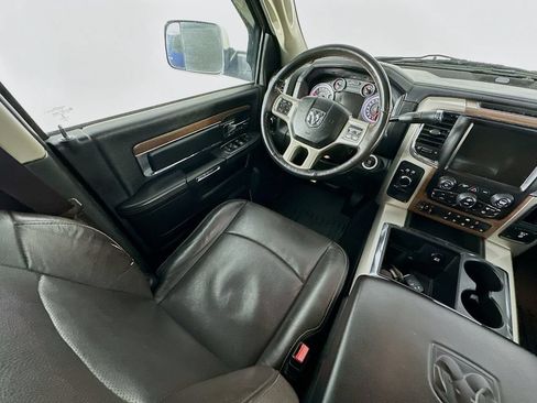 Used 2015 RAM 3500 Laramie AWD/4WD image 9