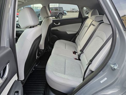 Used 2023 Hyundai Kona SE w/ Cargo Package image 14