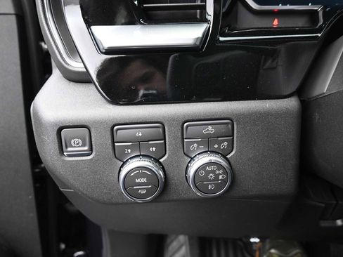 New 2026 GMC Sierra 2500 SLE image 9