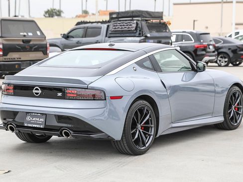 Used 2024 Nissan Z Performance w/ Floor Mat Package RWD image 7