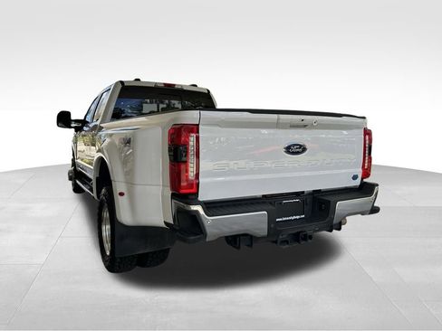 Used 2025 Ford F350 Lariat w/ FX4 Off-Road Package AWD/4WD image 4