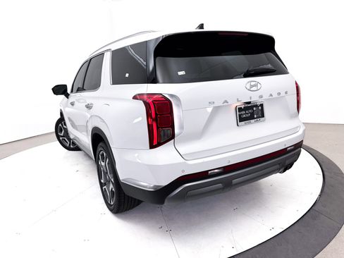 Used 2024 Hyundai Palisade Limited FWD image 9