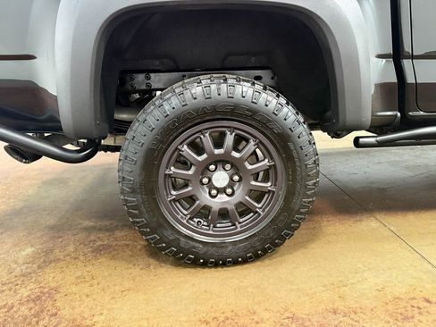 Used 2021 Chevrolet Colorado ZR2 w/ Colorado ZR2 Bison Edition image 92