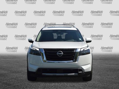 Used 2025 Nissan Pathfinder Platinum w/ Cargo Package AWD/4WD image 6