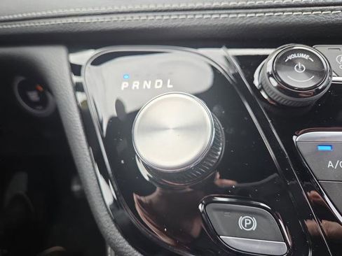 New 2026 Chrysler Pacifica Limited w/ Trailer Tow Group image 22