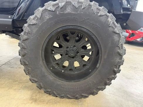 Used 2015 Jeep Wrangler Unlimited Rubicon AWD/4WD image 20