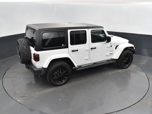 Used 2023 Jeep Wrangler Unlimited Sahara image 26