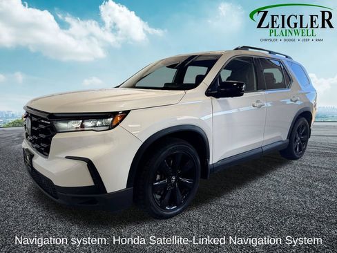 Used 2023 Honda Pilot Elite image 2