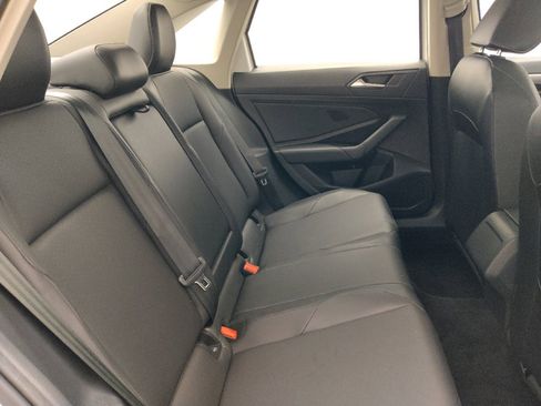 Used 2020 Volkswagen Jetta SE FWD image 19