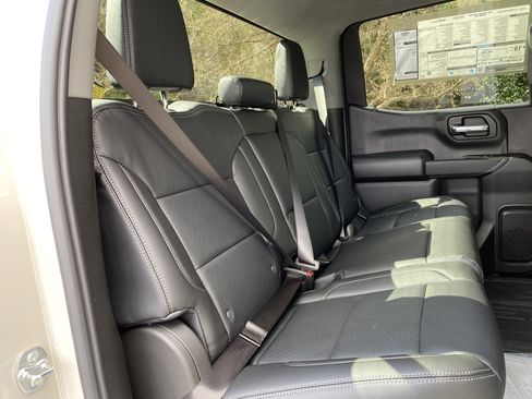 Used 2026 Chevrolet Silverado 1500 Custom w/ Turbomax Blackout Package image 33