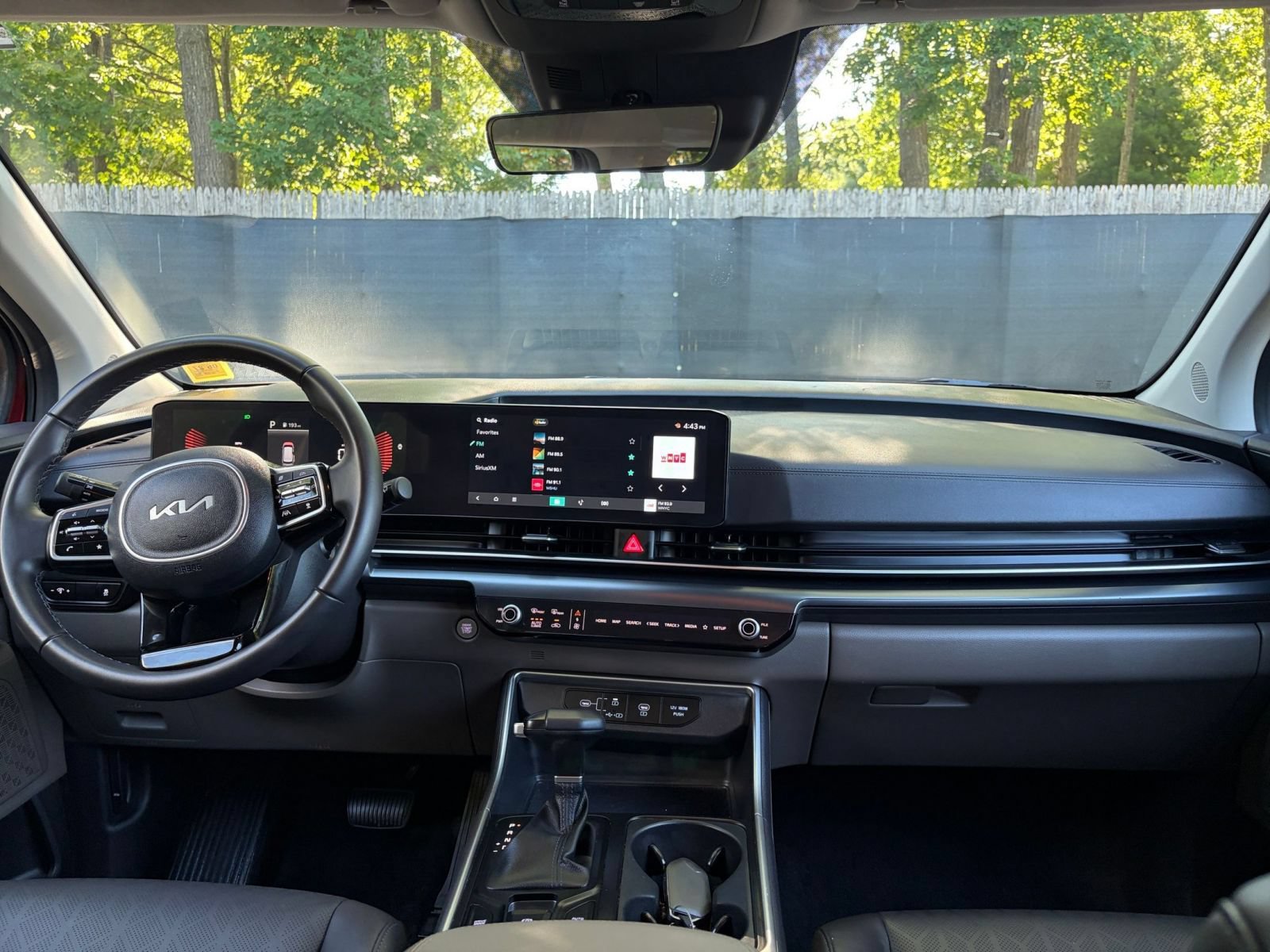 Used 2026 Kia Carnival FWD image 34